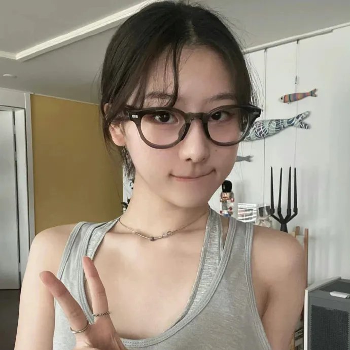 隔壁的星光海报