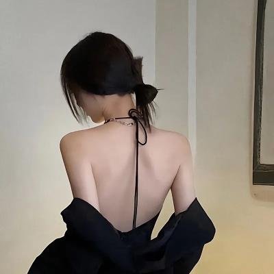 她回来的那天海报